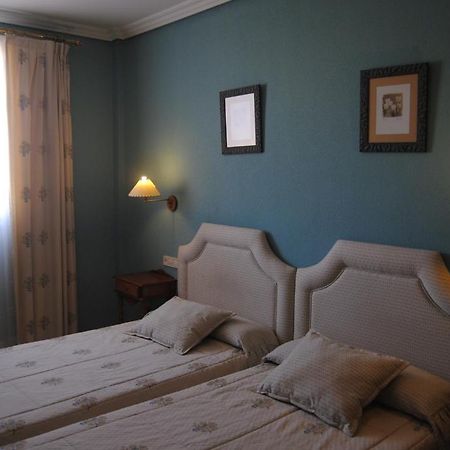 Hotel Cristina-Enea Valdeganga Zimmer foto