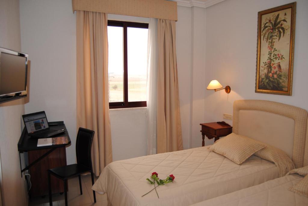 Hotel Cristina-Enea Valdeganga Zimmer foto