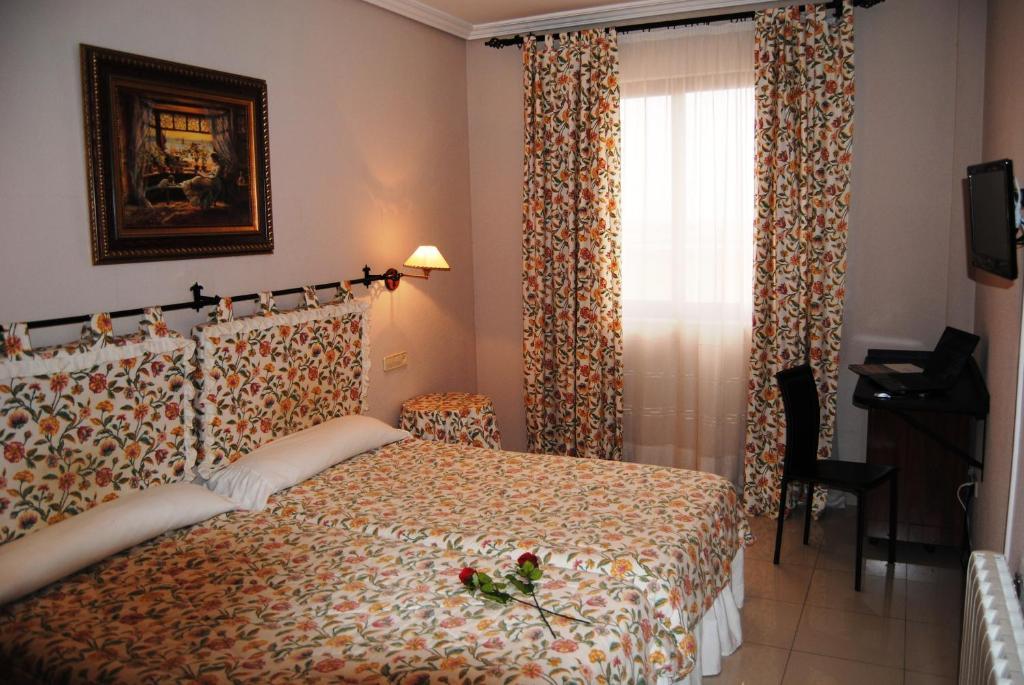 Hotel Cristina-Enea Valdeganga Zimmer foto